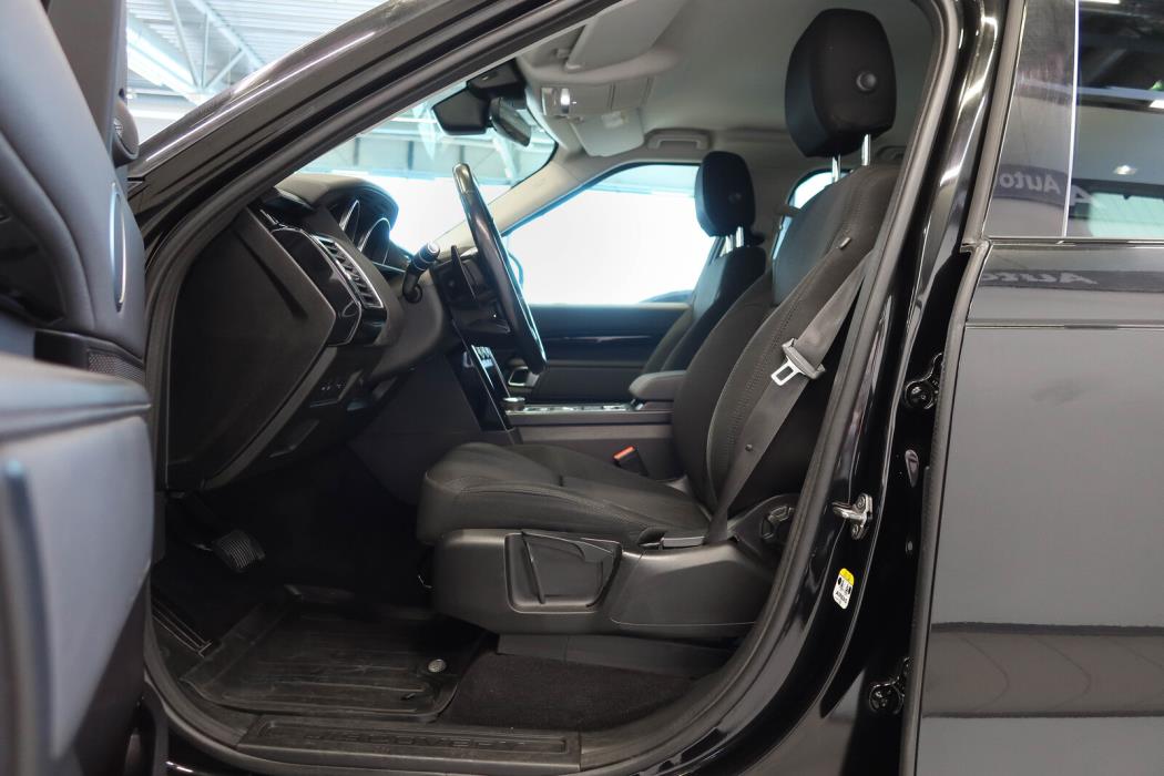 Land Rover Discovery 2018