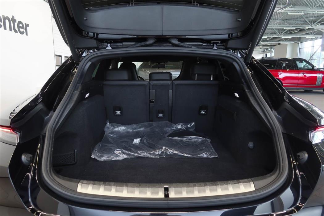 Porsche Taycan 2022