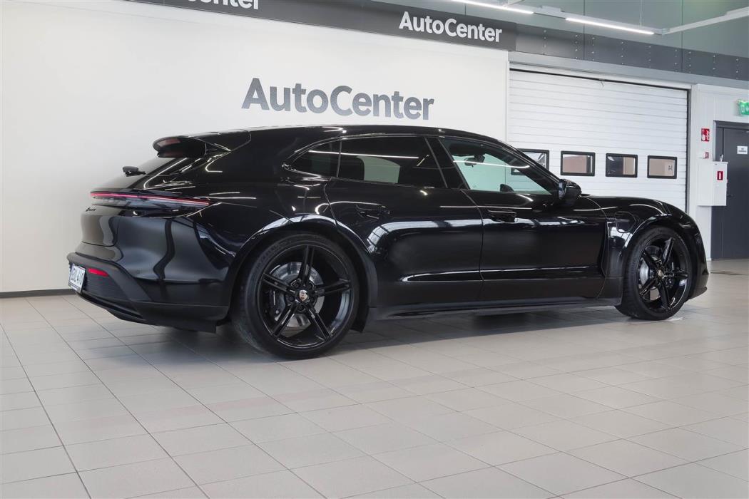 Porsche Taycan 2022