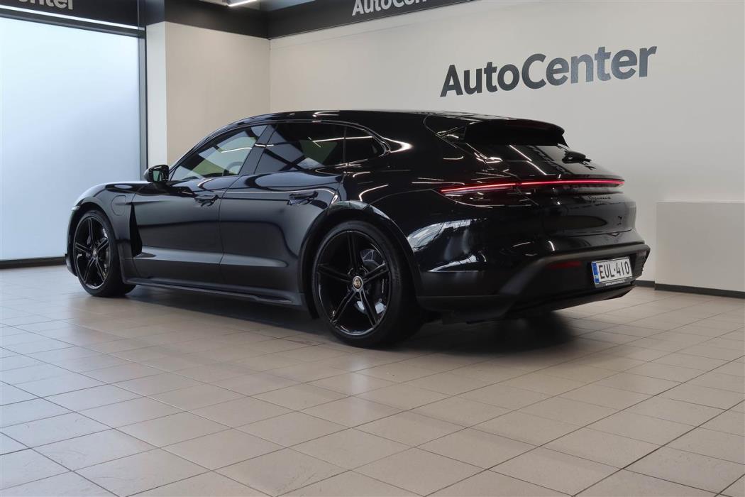 Porsche Taycan 2022