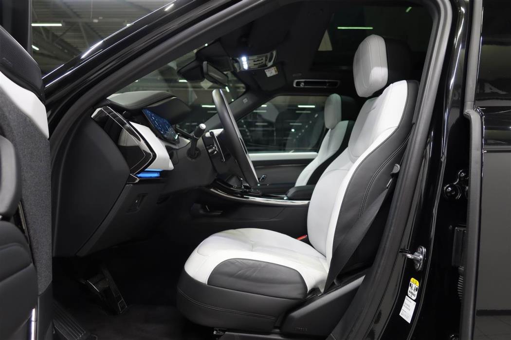 Land Rover Range Rover Sport 2025