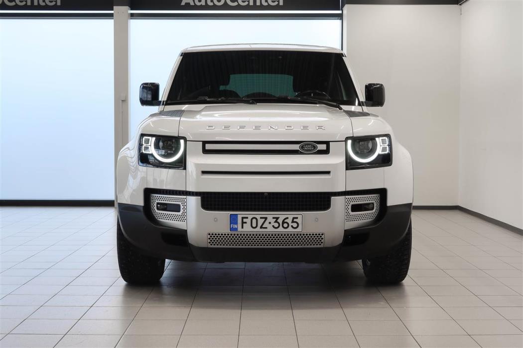 Land Rover Defender 2022