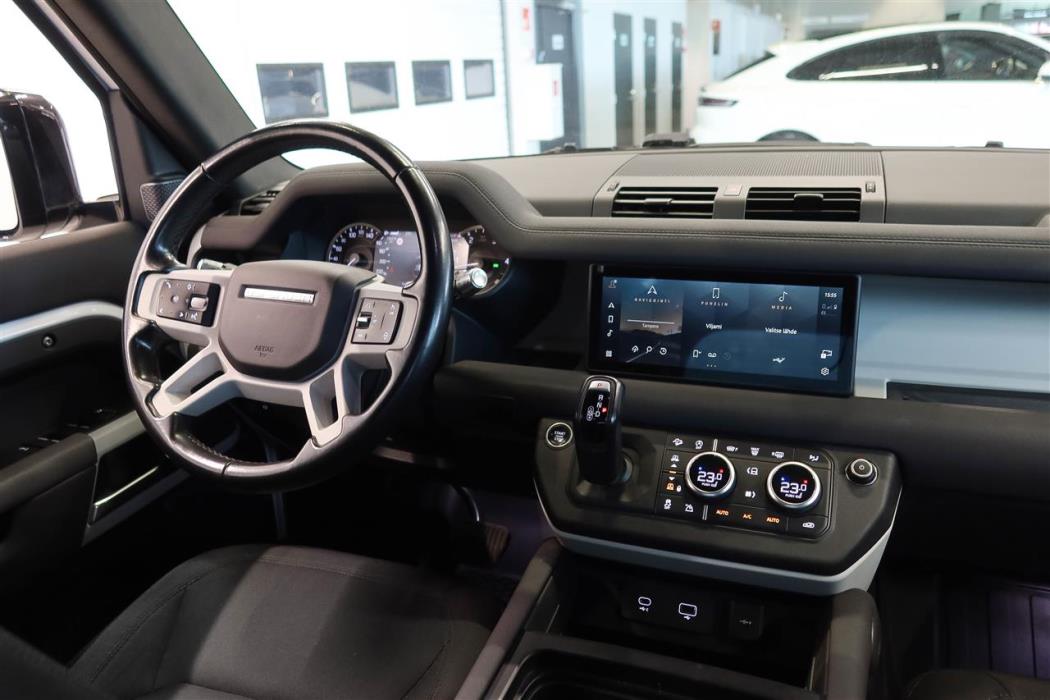 Land Rover Defender 2022