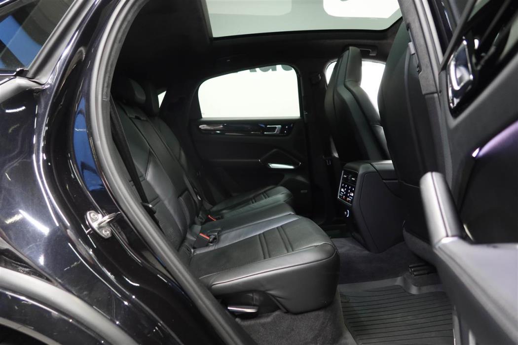 Porsche Cayenne 2020