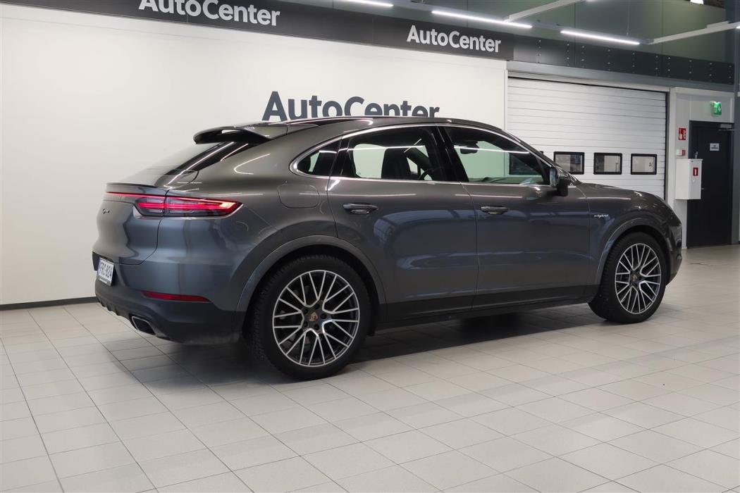 Porsche Cayenne 2021