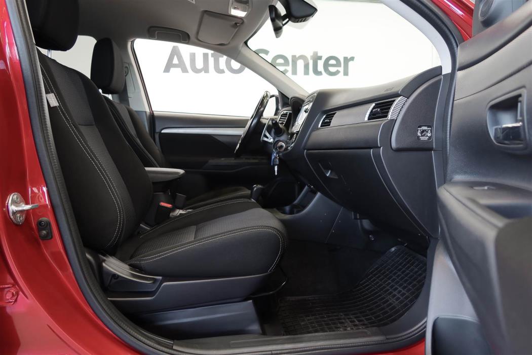 Mitsubishi Outlander 2016