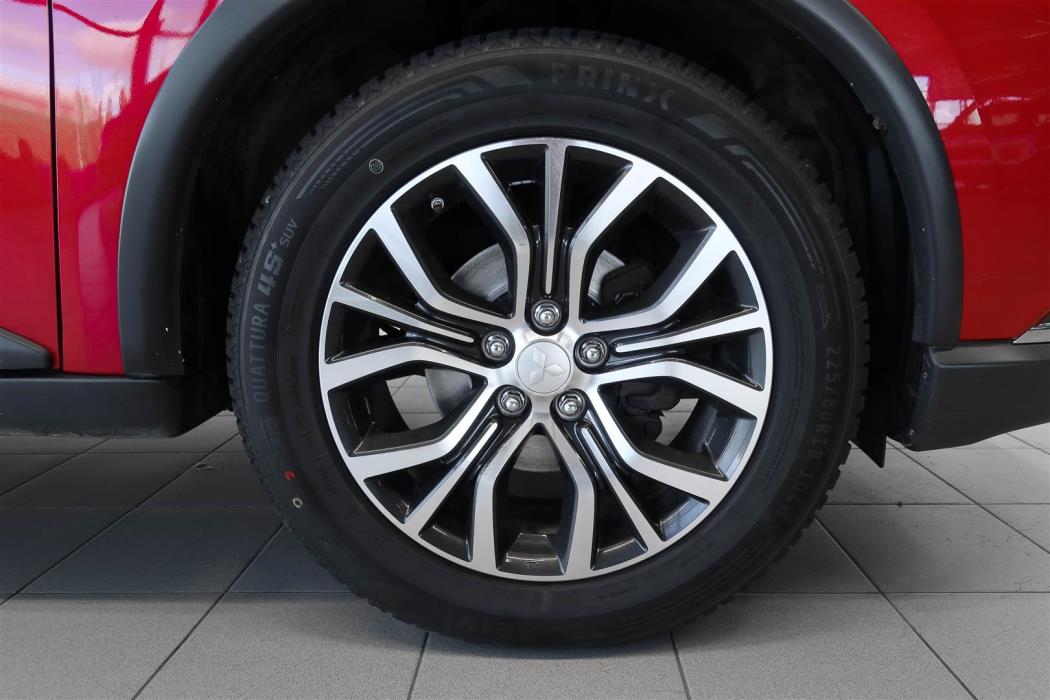 Mitsubishi Outlander 2016