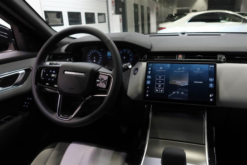 Land Rover Range Rover Velar 2026