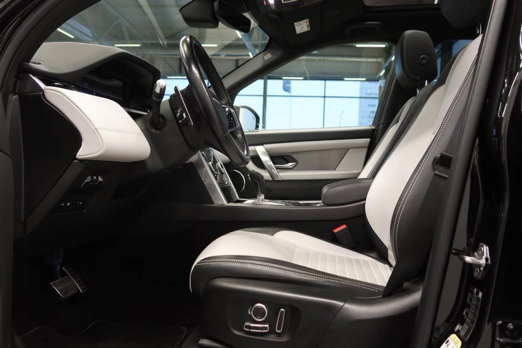 Land Rover Discovery Sport 2021