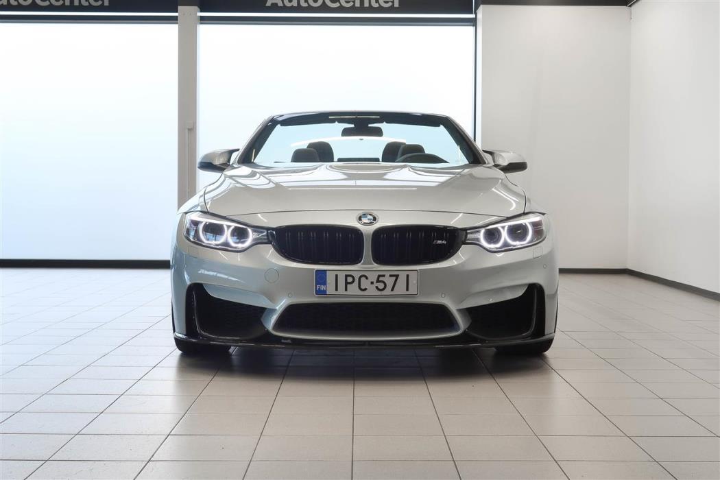BMW M4 2015