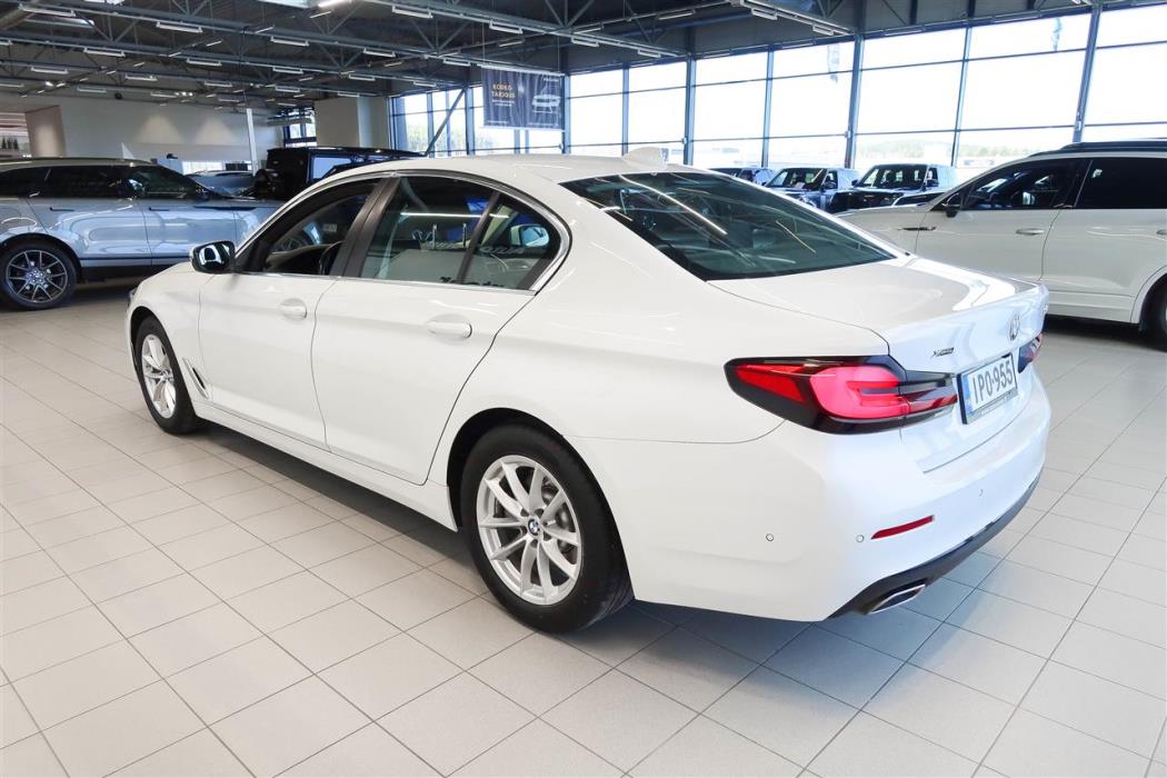 BMW 520 2023