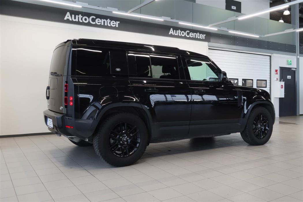 Land Rover Defender 2022