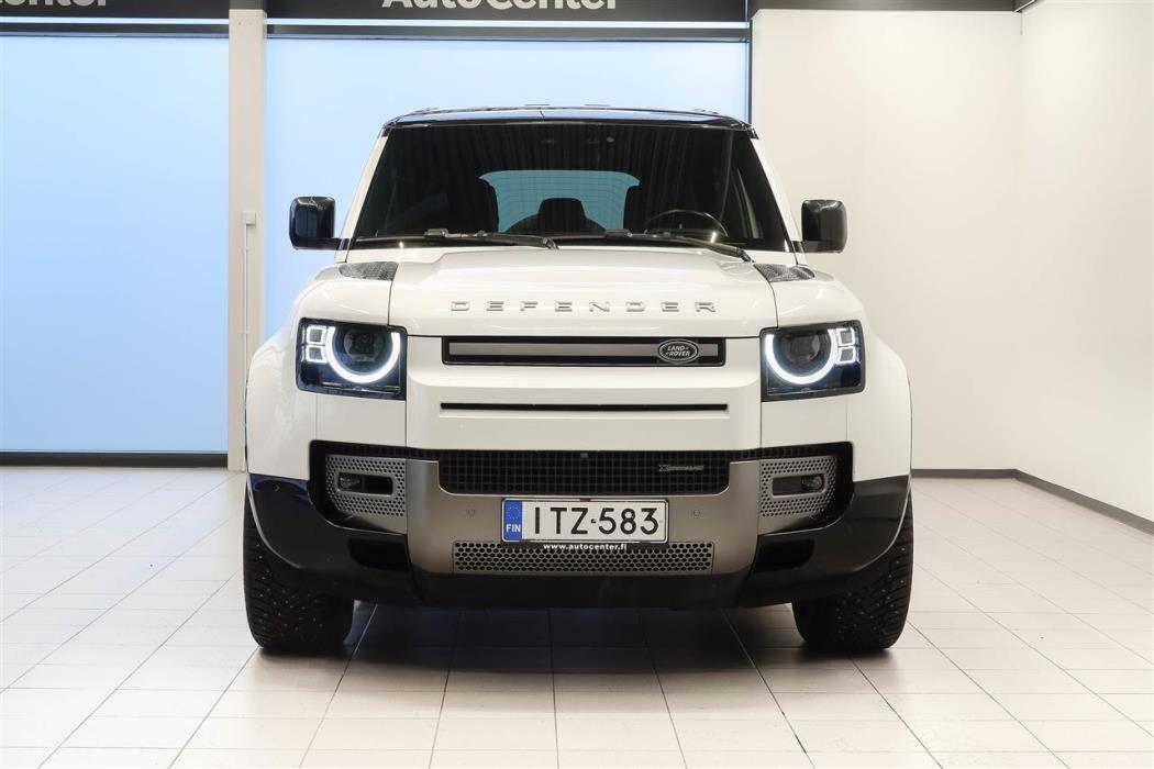 Land Rover Defender 2022