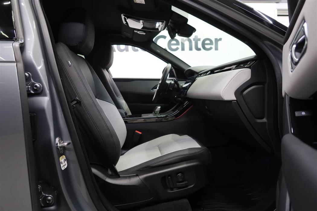 Land Rover Range Rover Velar 2025