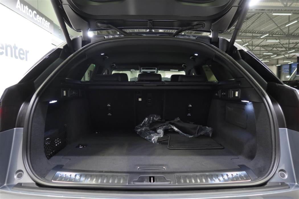 Land Rover Range Rover Velar 2025