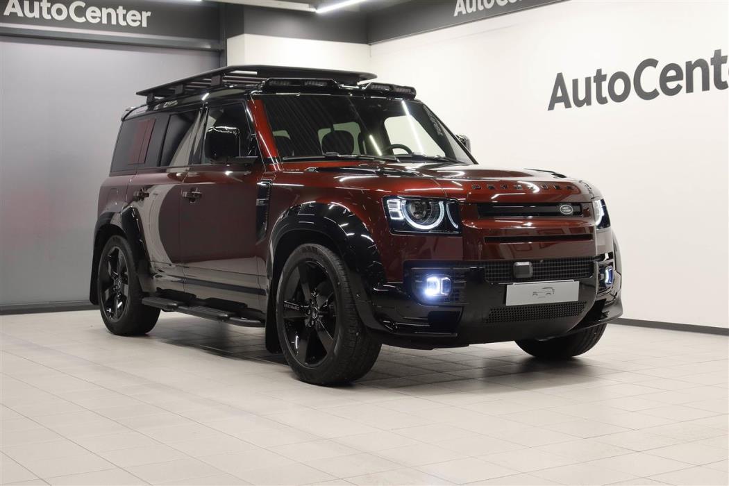 Land Rover Defender 2025