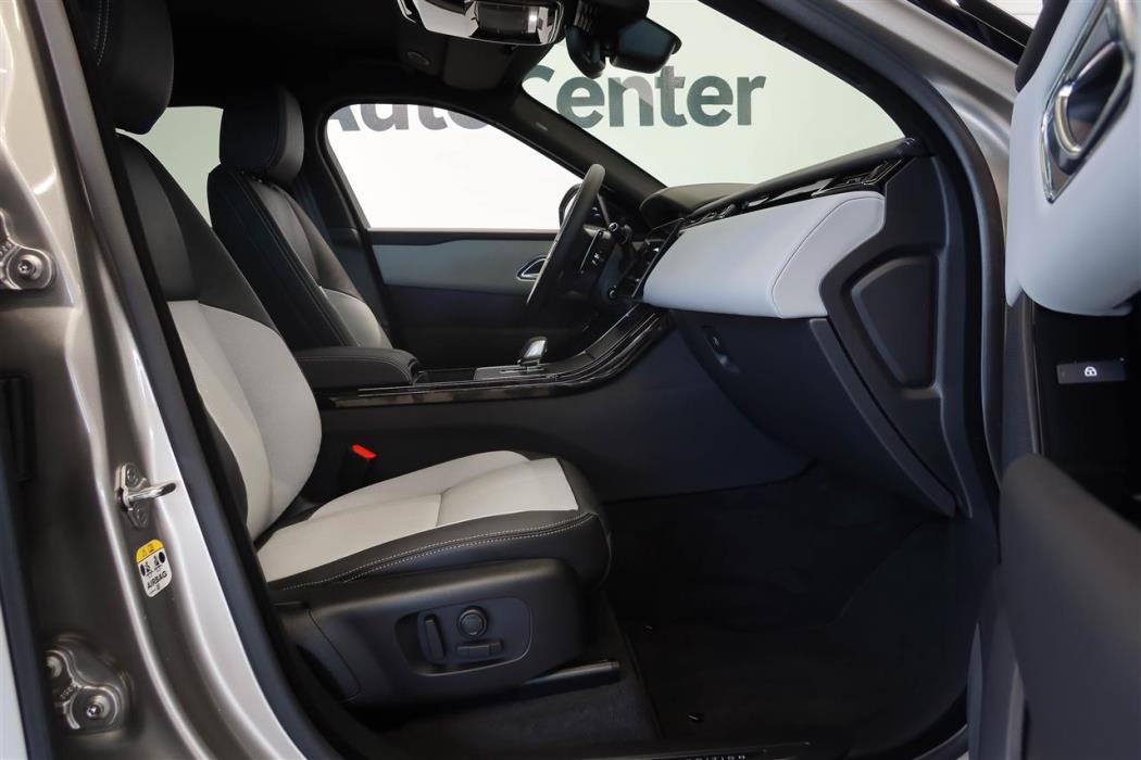 Land Rover Range Rover Velar 2026