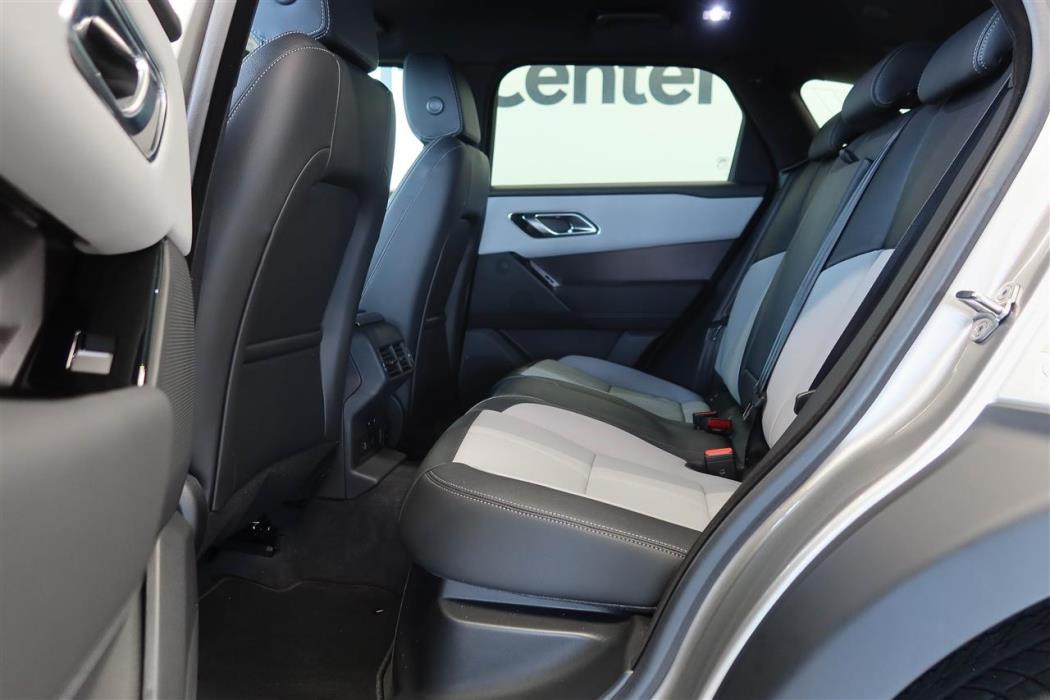 Land Rover Range Rover Velar 2026