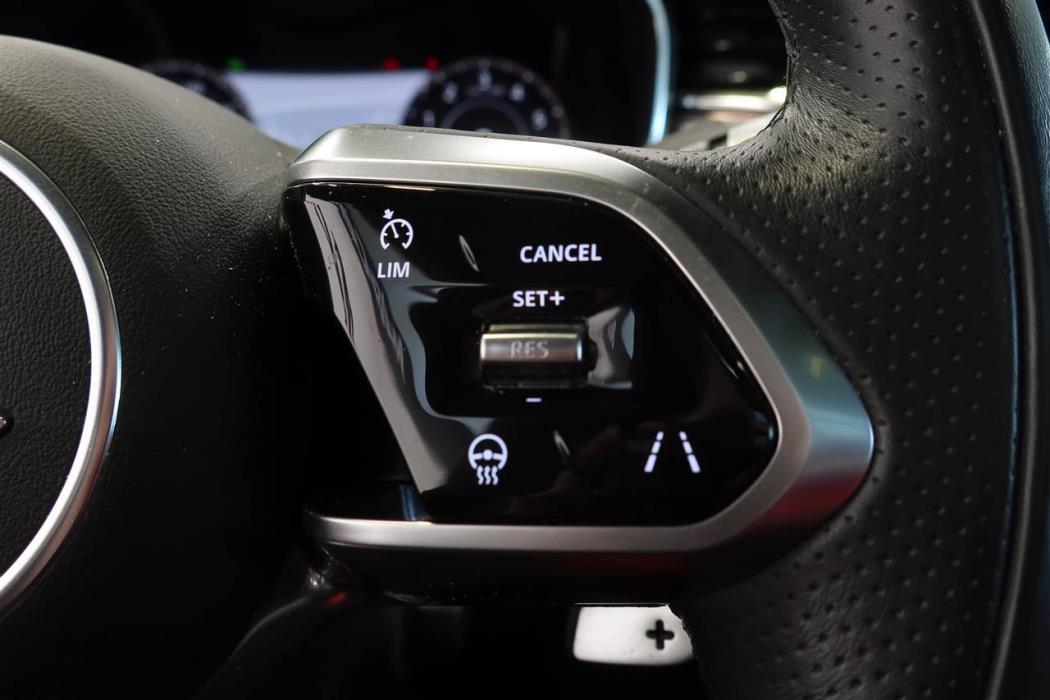 Jaguar F-PACE 2022