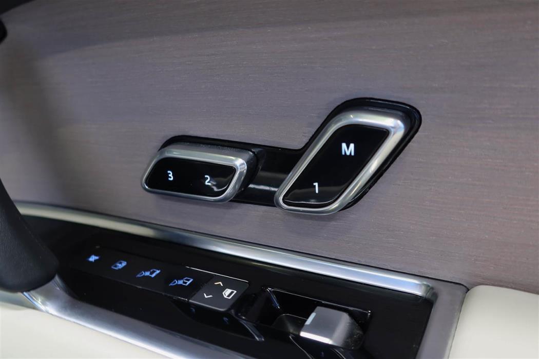 Land Rover Range Rover 2023