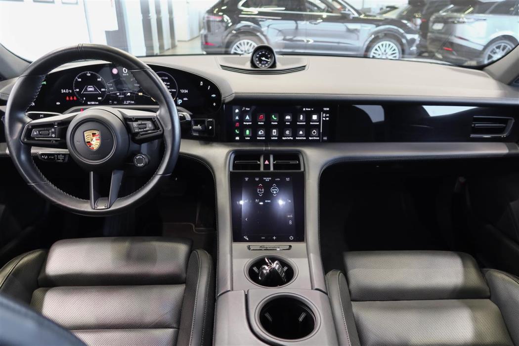 Porsche Taycan 2020