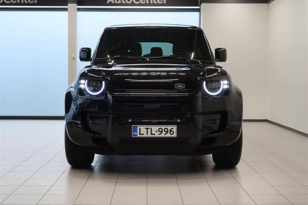 Land Rover Defender 2026