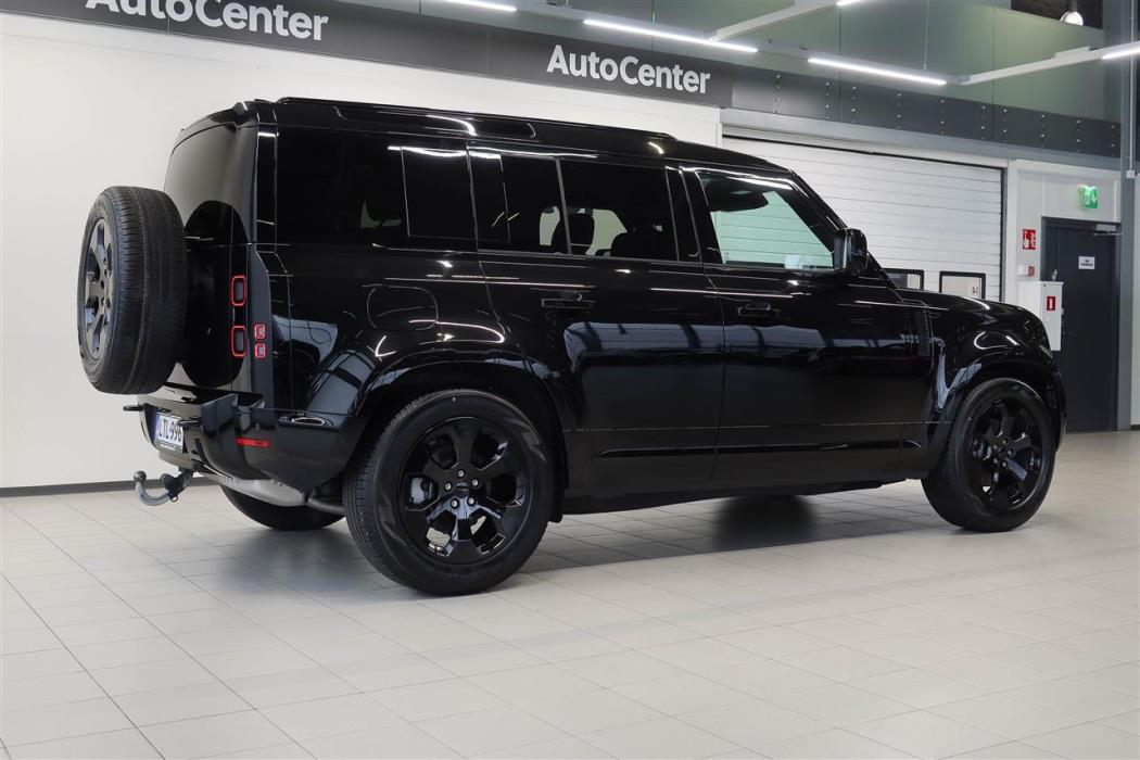 Land Rover Defender 2026