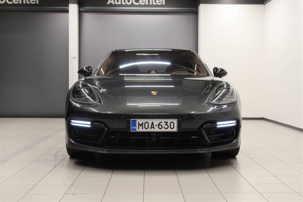 Porsche Panamera 2020