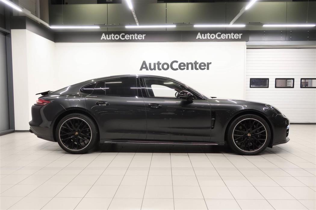 Porsche Panamera 2020