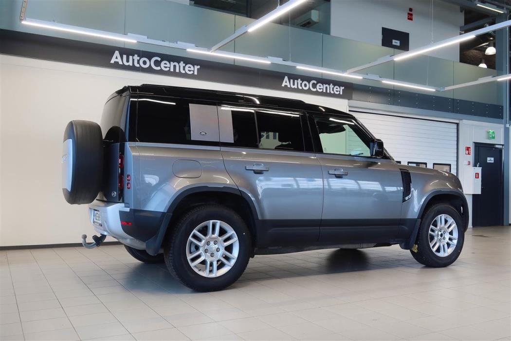 Land Rover Defender 2022