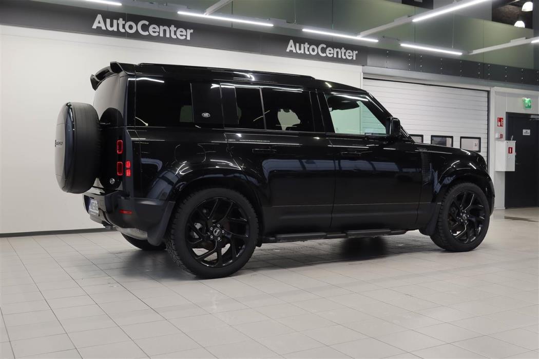 Land Rover Defender 2023