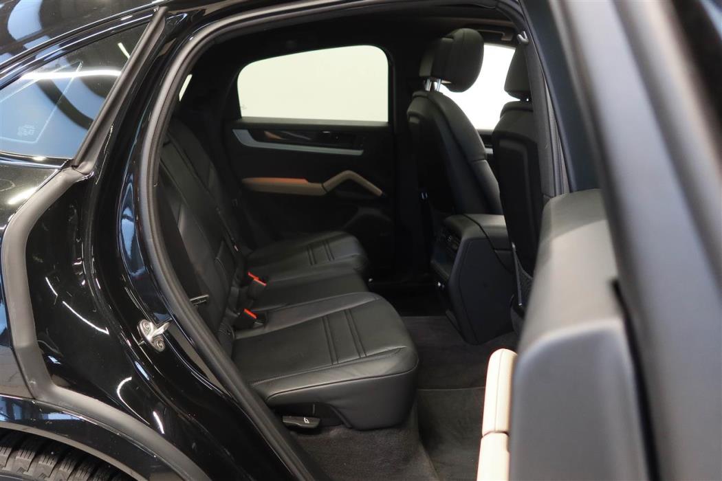 Porsche Cayenne 2024