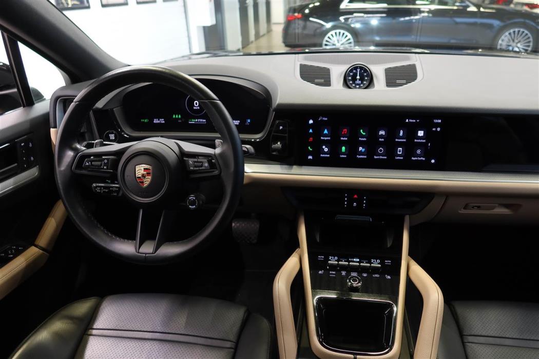 Porsche Cayenne 2024