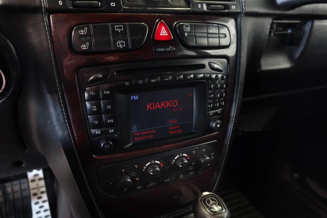 Mercedes-Benz G 2001