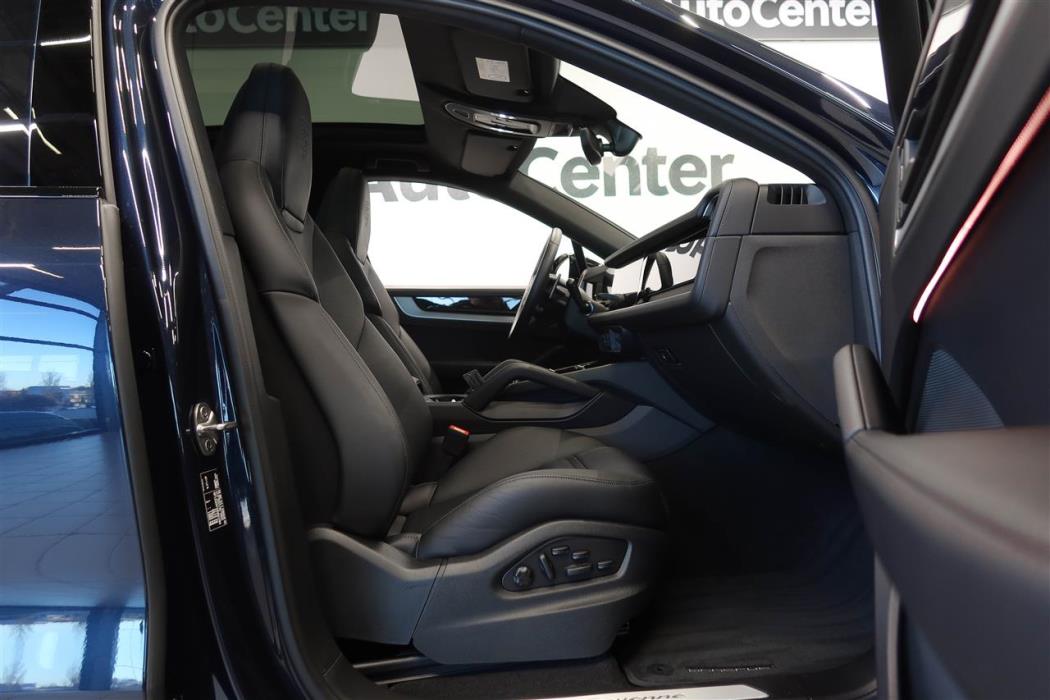 Porsche Cayenne 2024