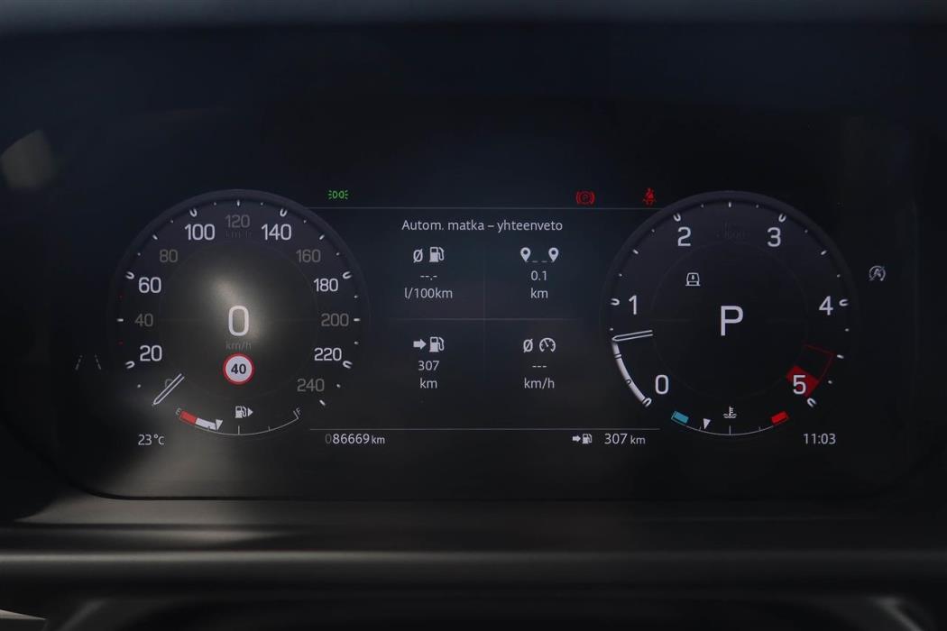 Land Rover Defender 2024