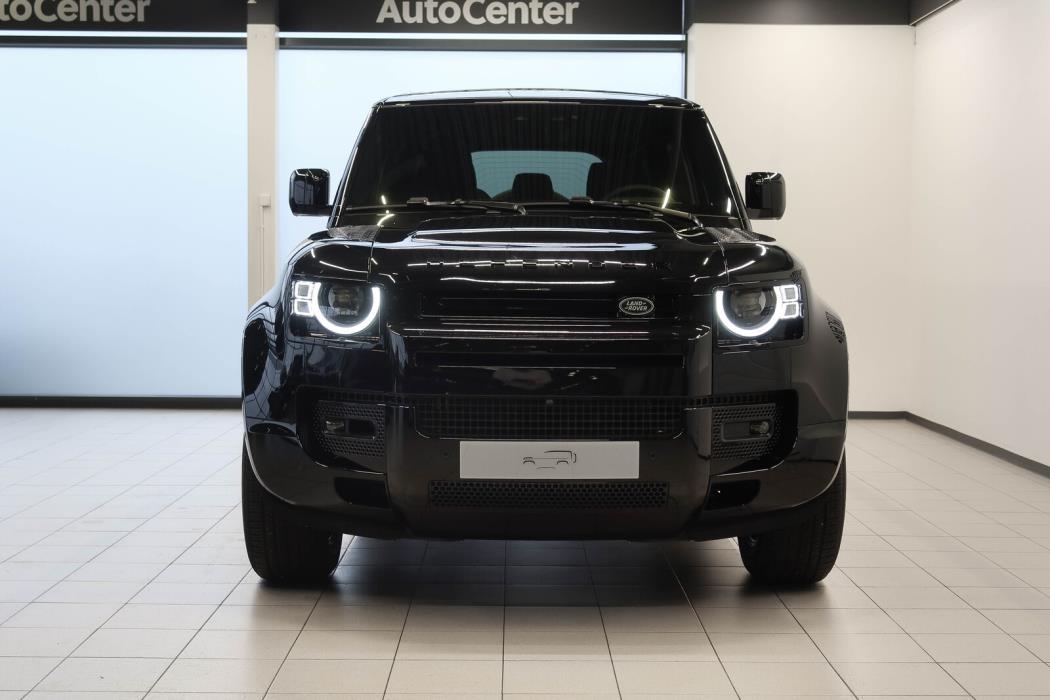 Land Rover Defender 2025