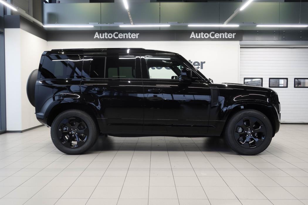 Land Rover Defender 2025