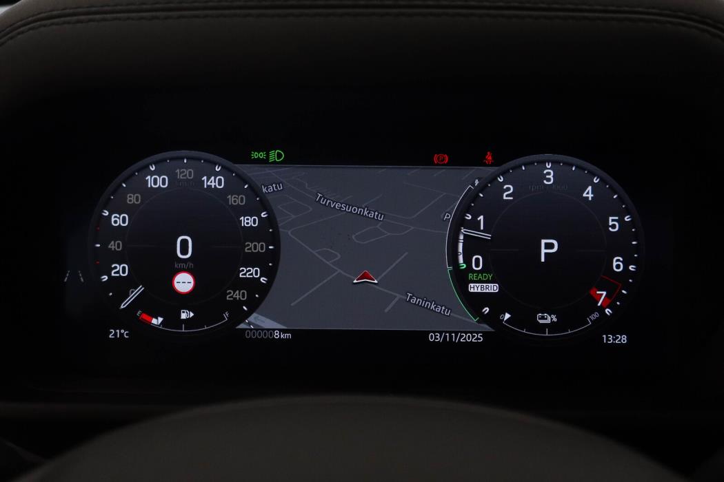 Land Rover Defender 2025