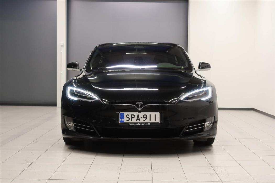 Tesla Model S 2019