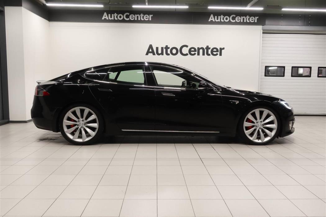 Tesla Model S 2019