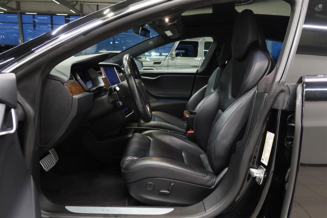 Tesla Model S 2019