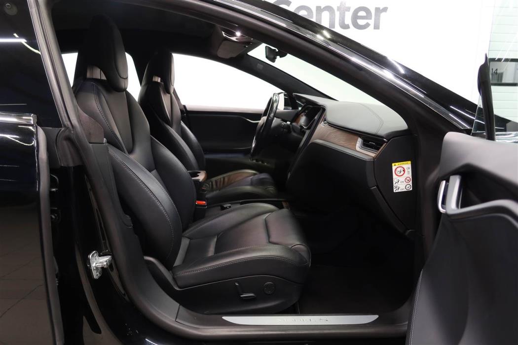 Tesla Model S 2019