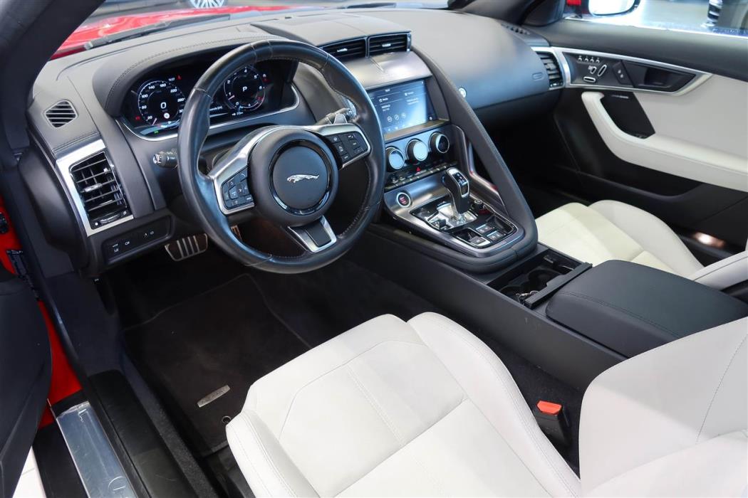 Jaguar F-Type 2021