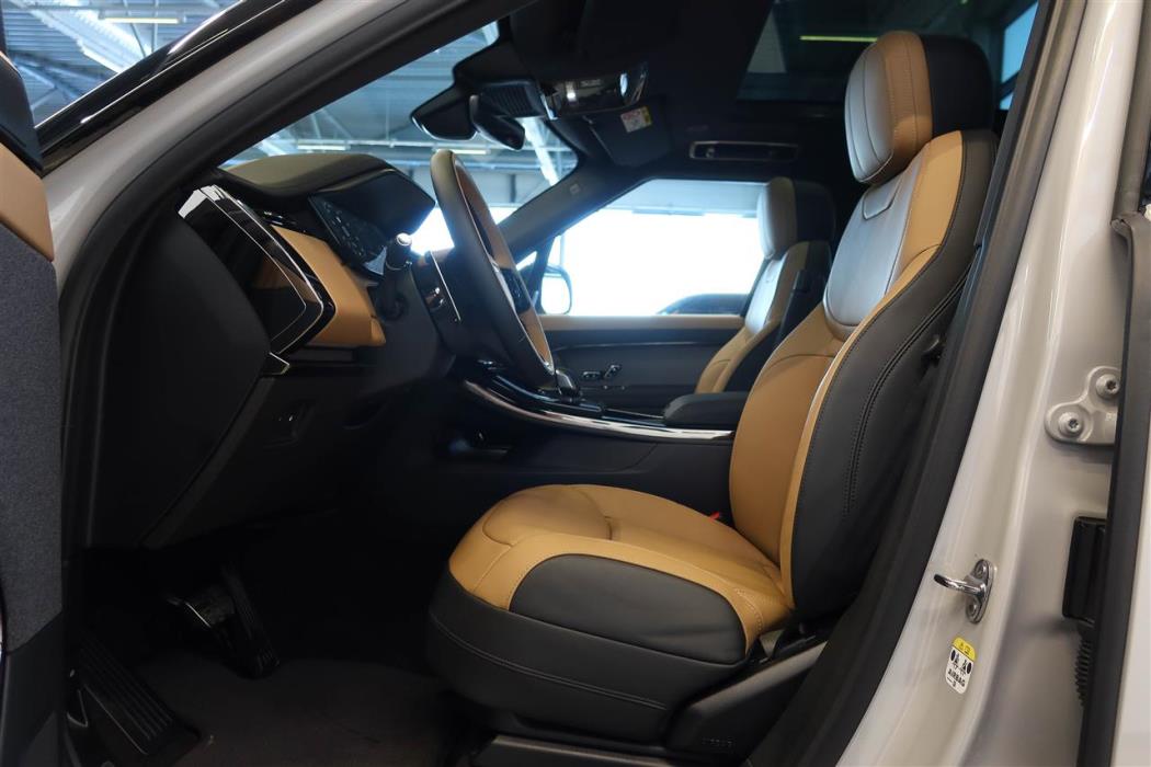 Land Rover Range Rover Sport 2025