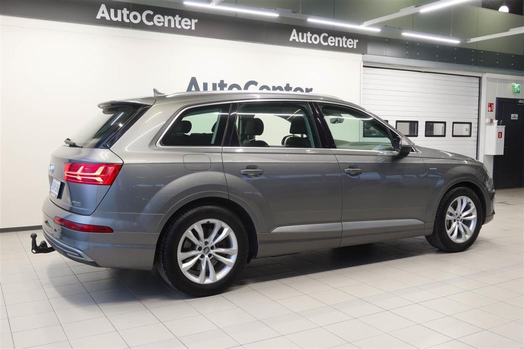 Audi Q7 2016