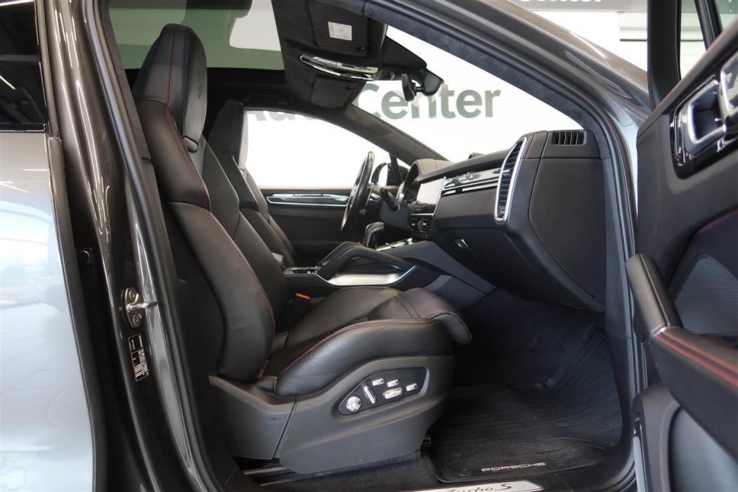 Porsche Cayenne 2020