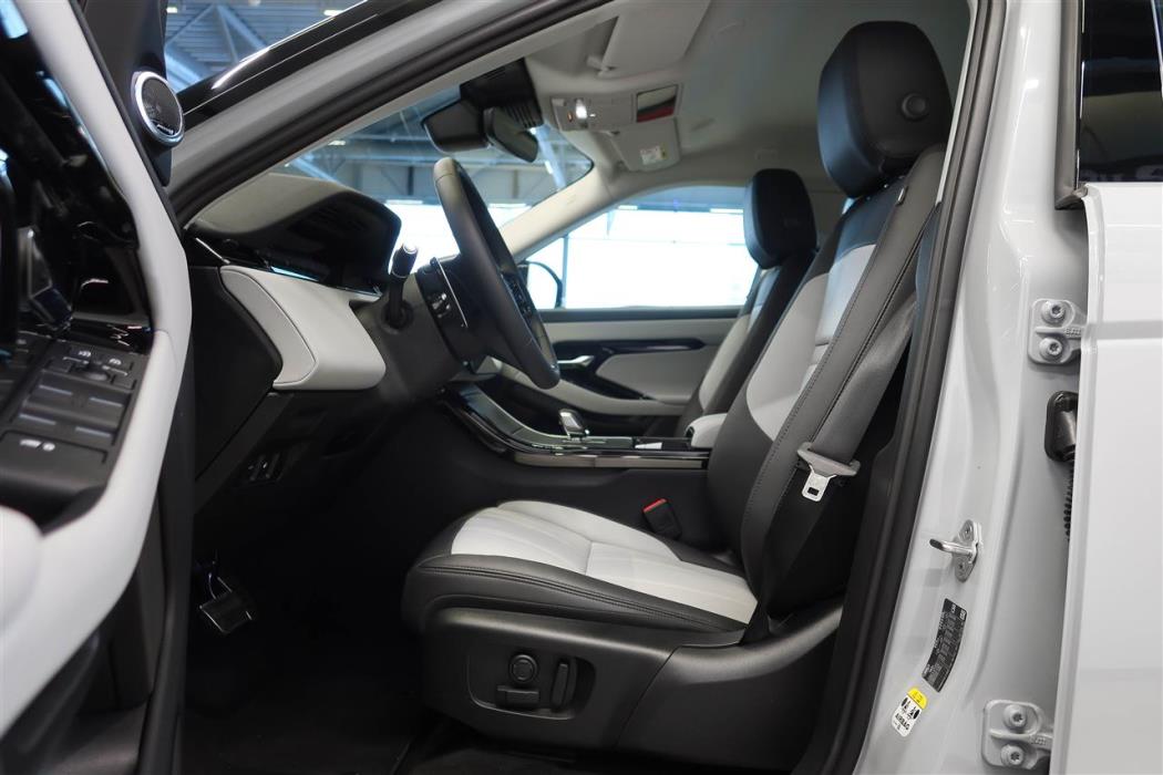 Land Rover Range Rover Evoque 2025