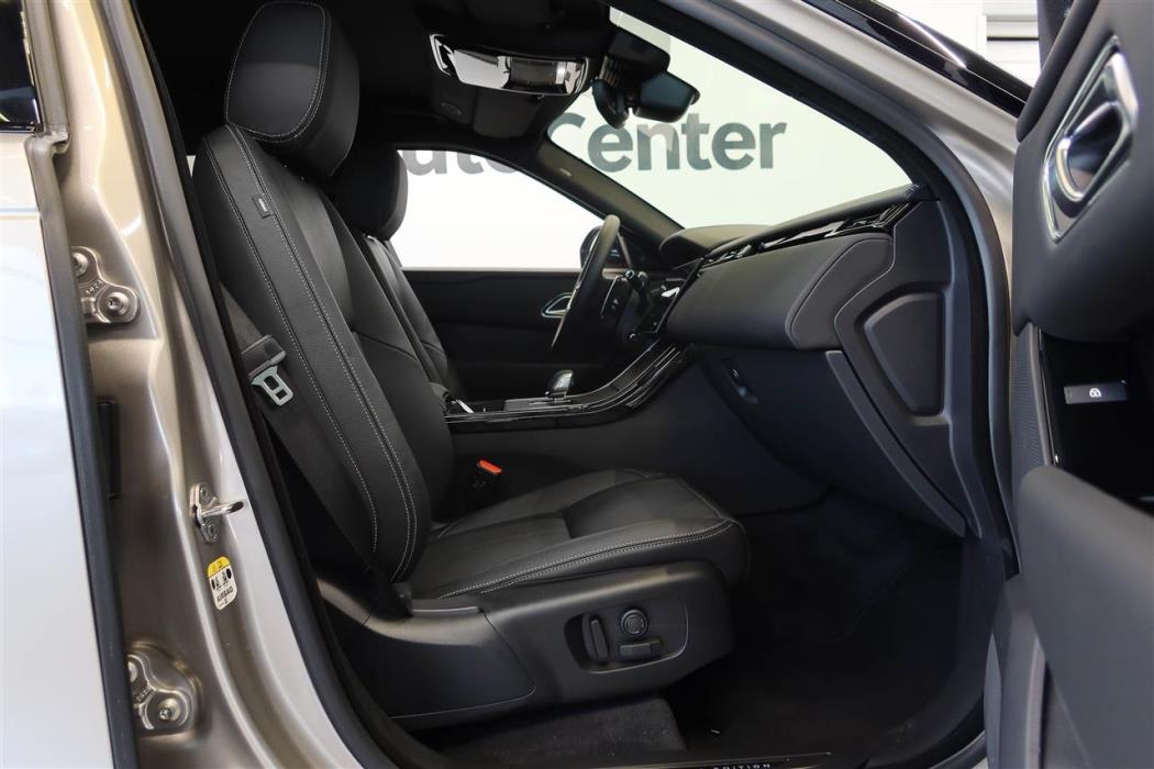 Land Rover Range Rover Velar 2026