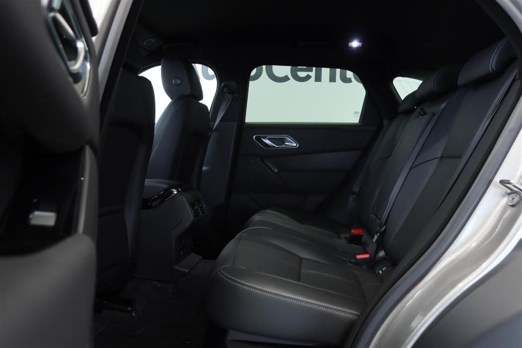 Land Rover Range Rover Velar 2026
